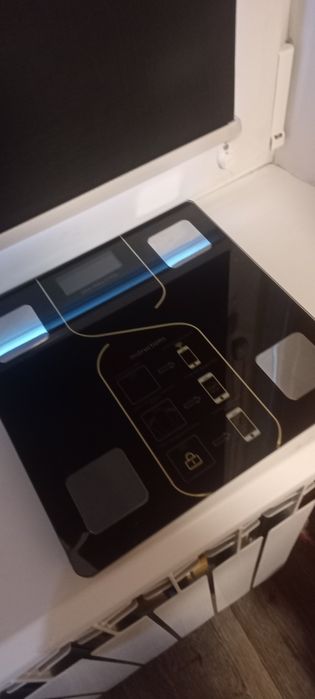 Умные напольные смарт-весы Scale One (модель A-8003) с Bluetooth-синхронизацией