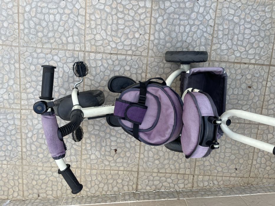 Triciclo infantil HOMCOM