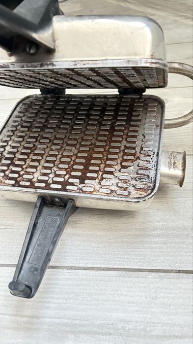 Электровафельница