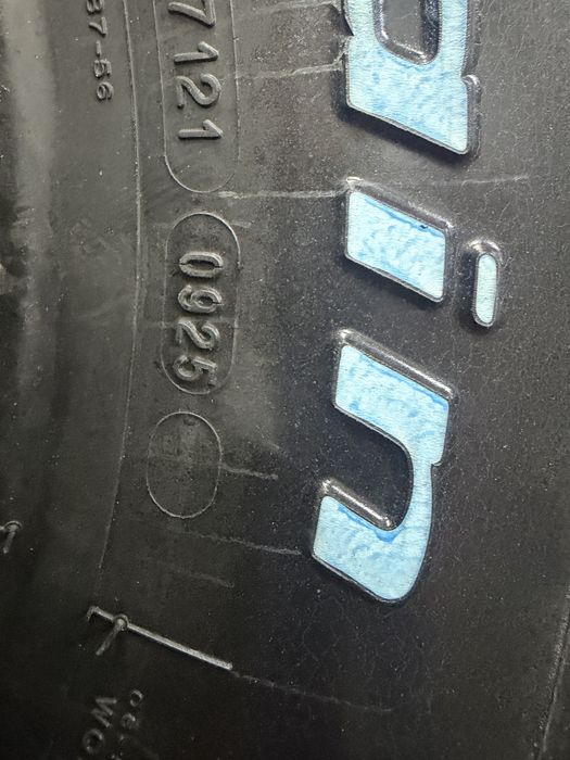 Продам шини 265/70R17 BF Goodrich All-Terrain T/A KO 2 121/118S RWL