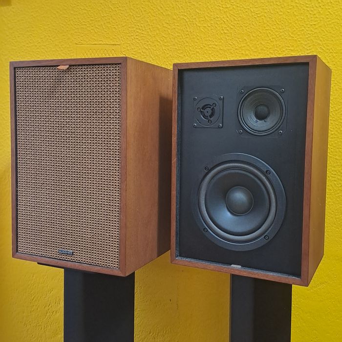 Colunas Quadral IR120E