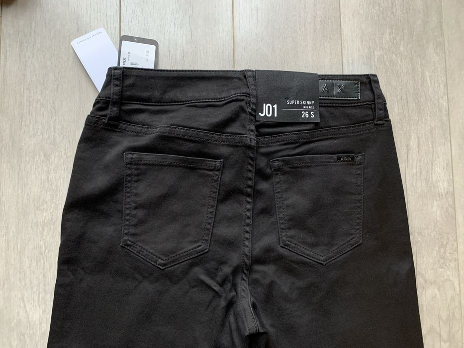 Spodnie damskie jeansy 26 Armani Exchange