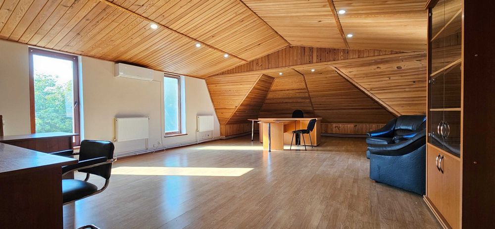 Сдам Склад 465кв.м  Офисное здание 426 кв.м  в Гостомеле , Длительно!