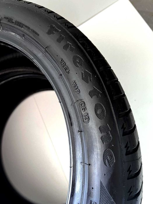 Pneus Firestone Roadhawk - 235/45/19 - NOVOS