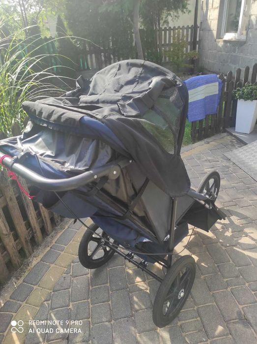 Wózek inwalidzki trzykołowy