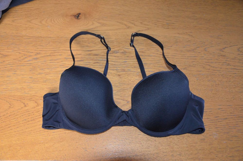 stanik/biustonosz Triumph 85A delikatnie usztywniany