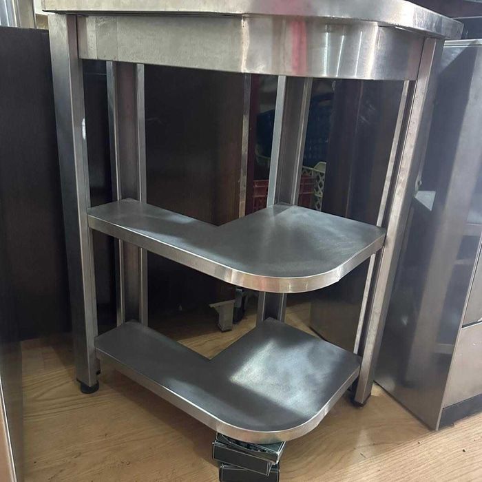 Vende-se Bancada de canto em inox