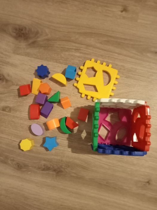 Kolorowe klocki (różne kształty)