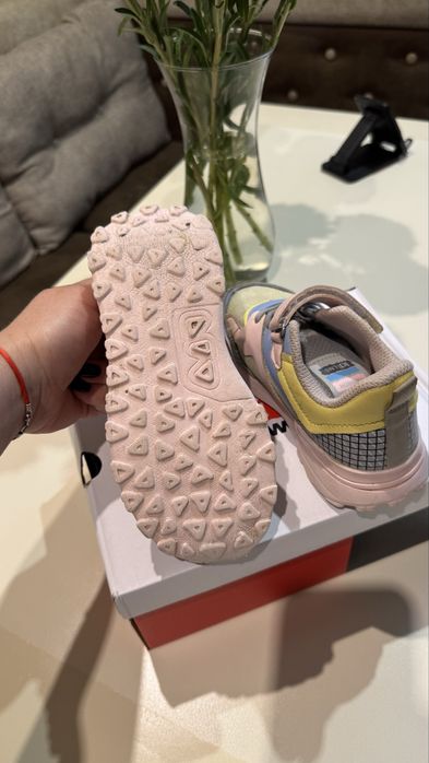 Кросівки для дівчинки