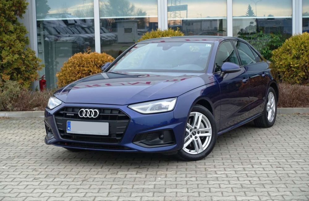 Audi A4 Limousine Hak • Tempomat • Virtual • Kamera • asyst. świateł drogowych • FV23%