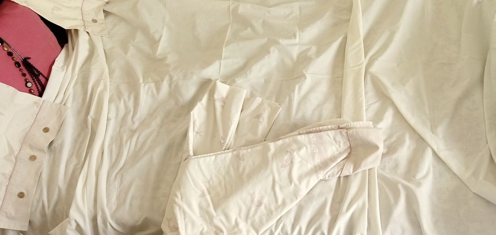 Colcha maJestosa C/Renda e 2Fronhas outrora15E-Lençois desde15EDesde2E