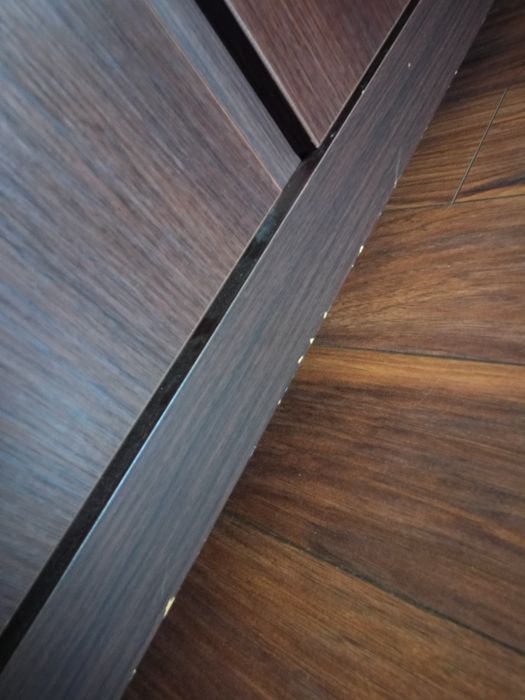 Sprzedam szafę ubraniową i komodę