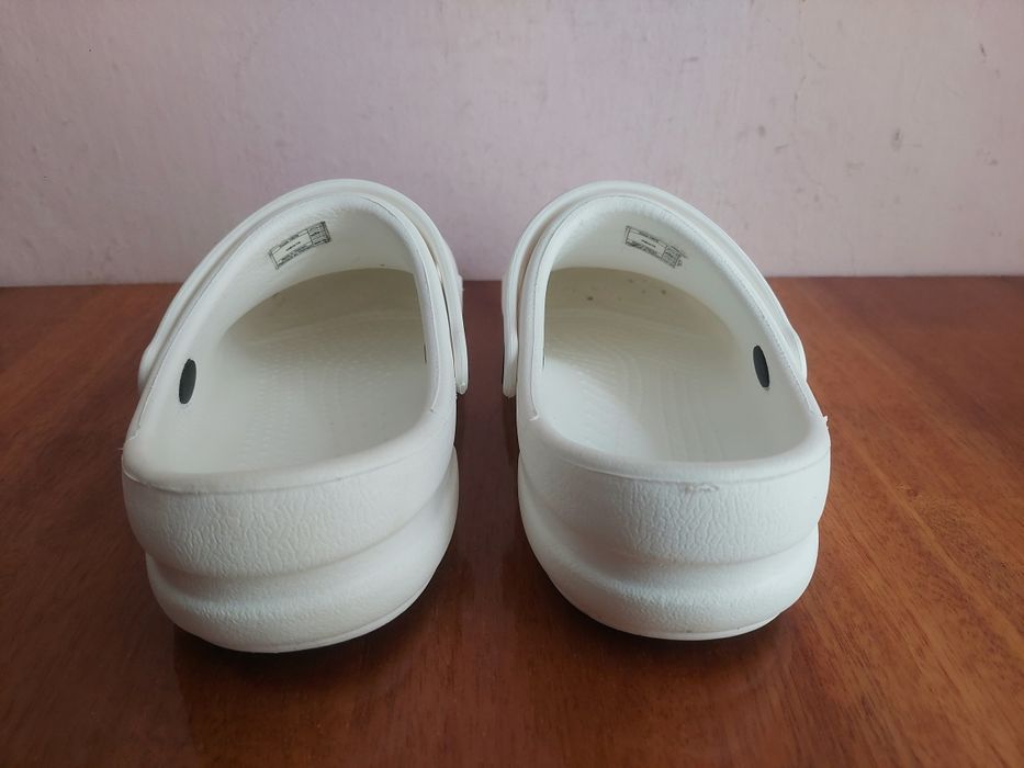 Тапочки шлепанцы Сабо Crocs Bistro оригінал 


Стан класний 

Розмір п