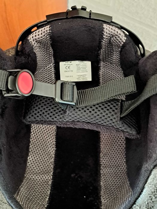 Kask narciarski UVEX