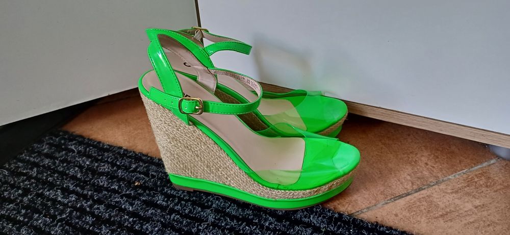 Koturny limonkowe r38