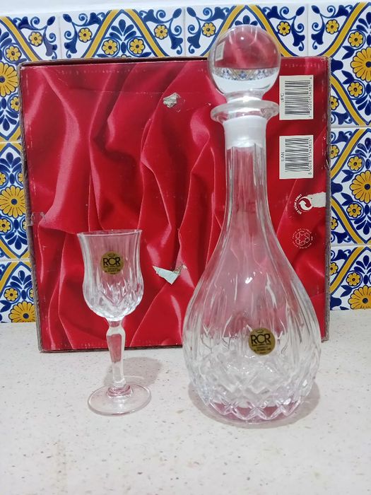 Conjunto cristal garrafa licor e copos