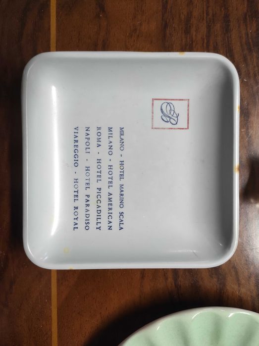 Colecção de cinzeiros de hotel vintage