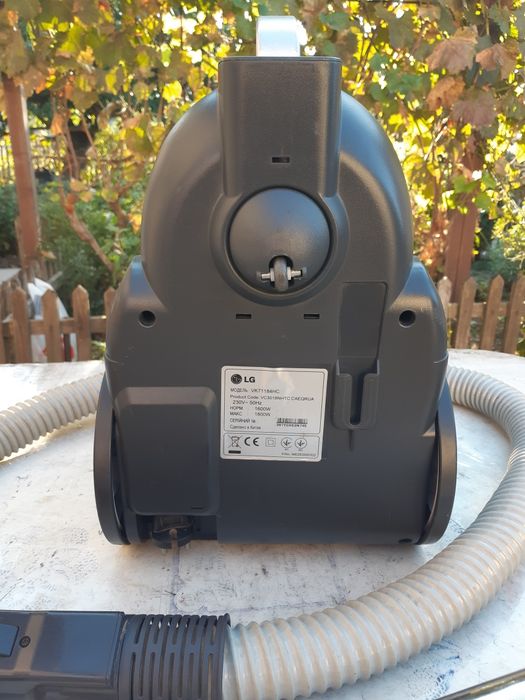 Пылесос Lg 1800 wt