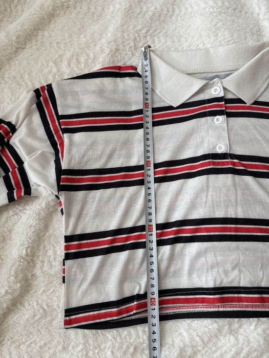 krótka bluzka polo z długim rękawem