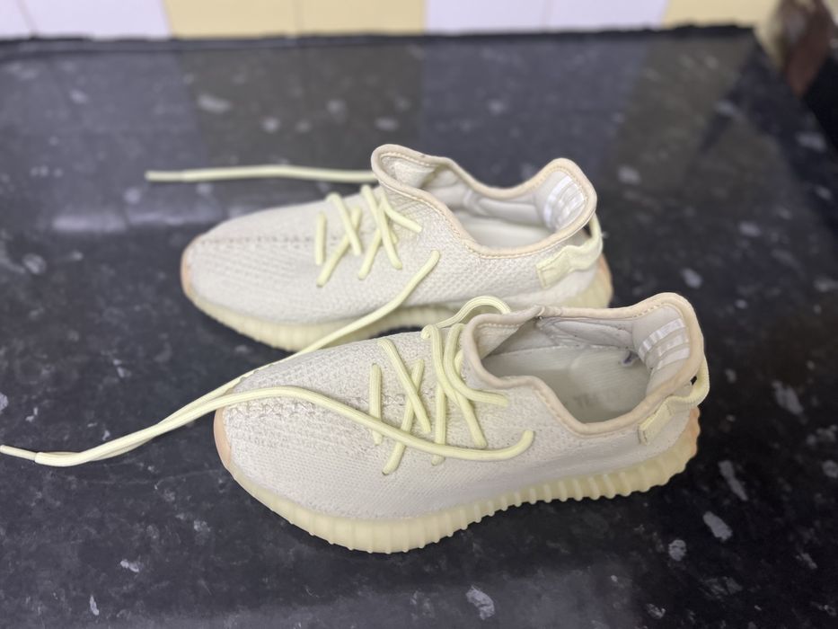 Adidas yeezy  em otimo estado