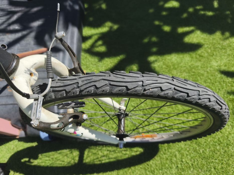 Bicicleta ideal para criança dos 9 as 12 anos roda 24