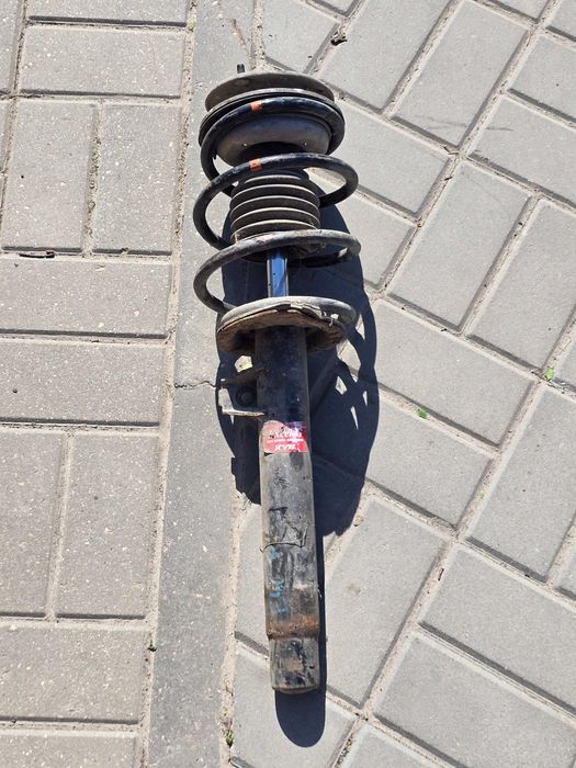 BMW 3 E46 Amortyzator Prawy Przód Sprężyna KYB