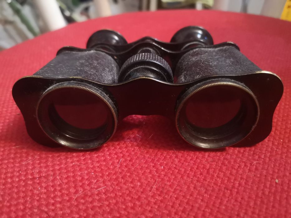 Бинокль театральный