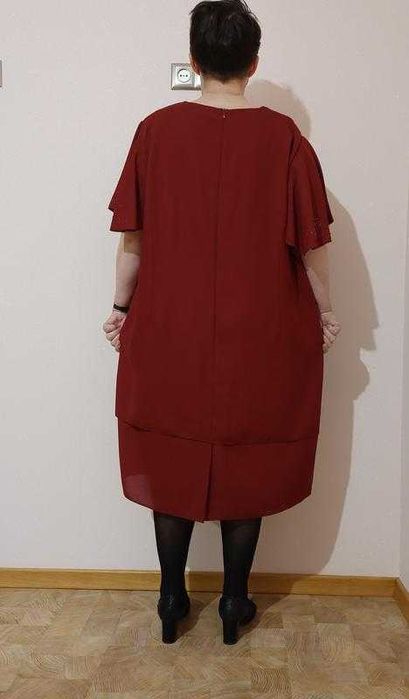 Нарядна сукня вільного крою оздоблена бісером 62-64 розміру