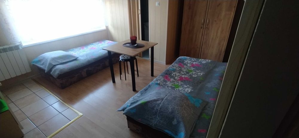 Noclegi "Biały Domek"  Mirów 14