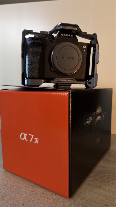 Sony A7IV e lentes Sony FE 24 F1.4GM + lente Tamron 17-28mm F2.8 + falcon cage