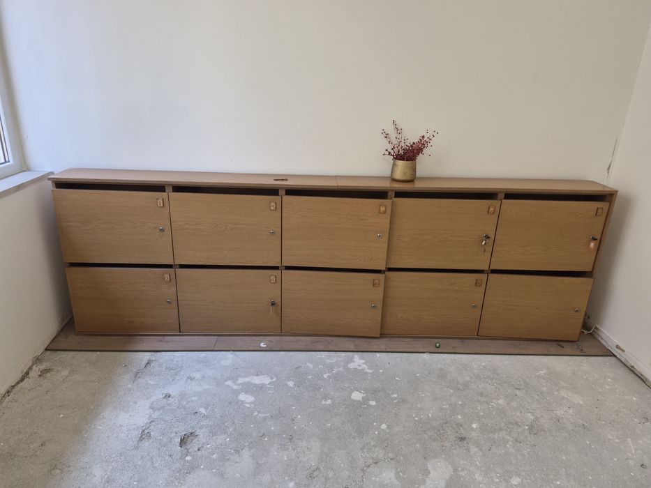 Armário Modular em Madeira com 10 Compartimentos e Chave – 2,87 m