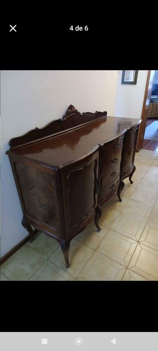 Móvel antigo em bom estado