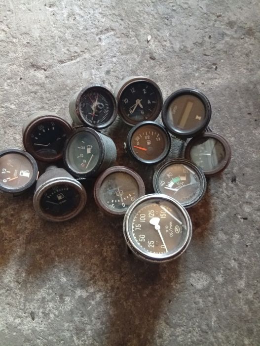 Прилади для тракторів