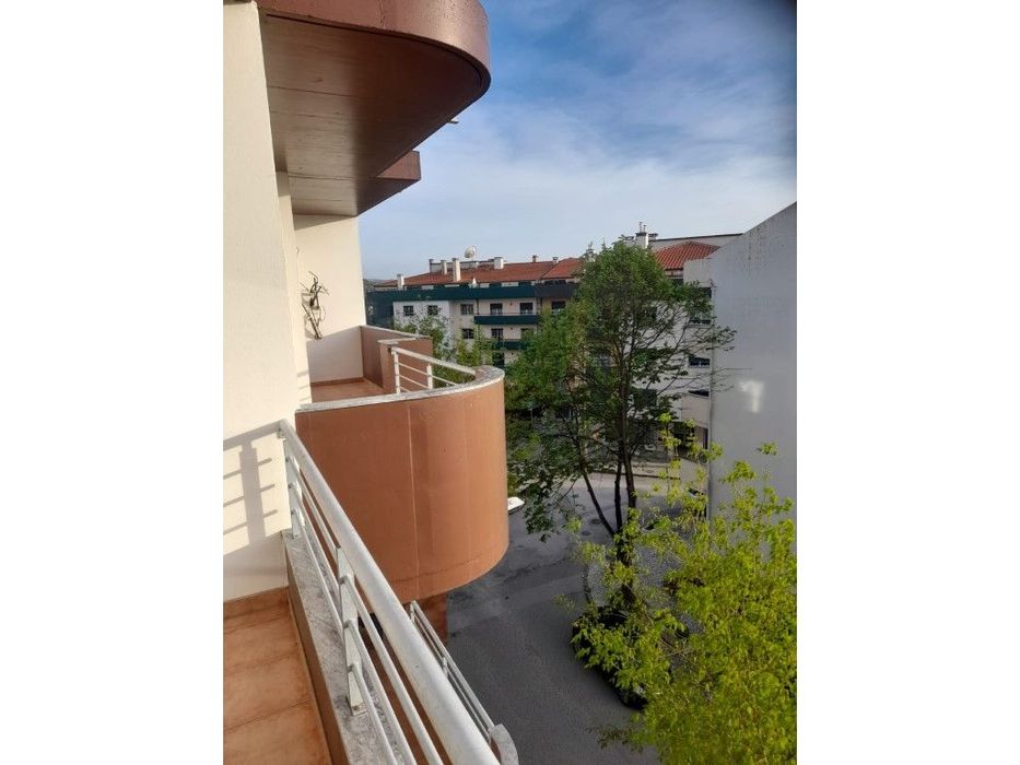 Apartamento T3 - Gândara dos Olivais (Qta de Alçada)