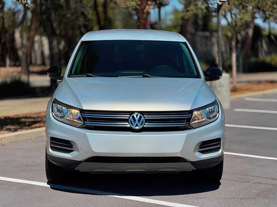 Volkswagen Tiguan      2013