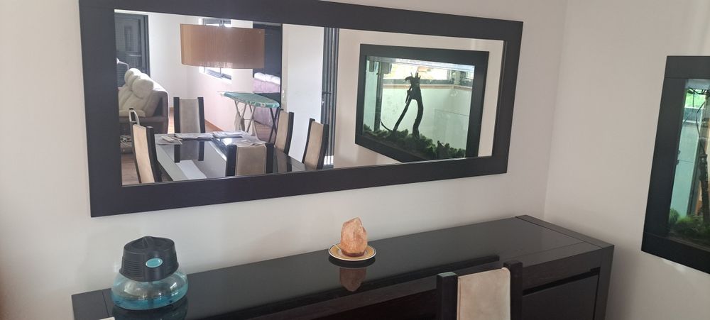Recheio vivenda completo salas de estar, jantar, sofá com chaise longa electrica e mesa de centro e um quarto