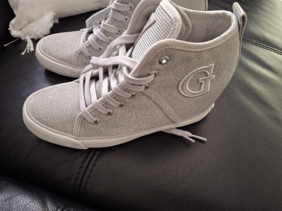 Buty na koturnie guess roz.37