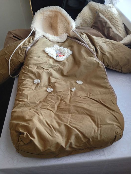 детский теплый комбинезон и вкладыш в коляску. Торг