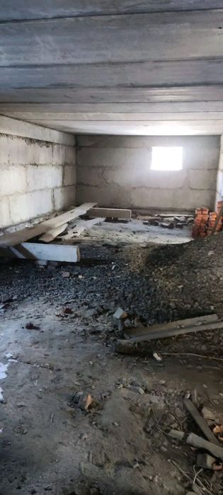 Продаю будинок .