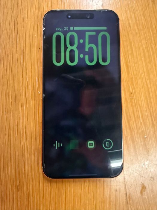 Vendo iphone  17 pro max 256