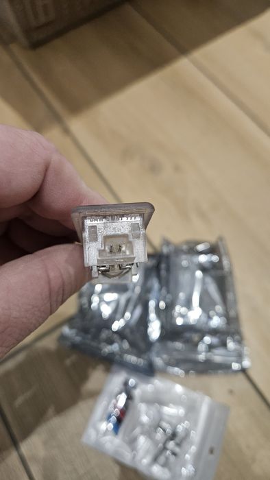 Підсвітка дверей BMW