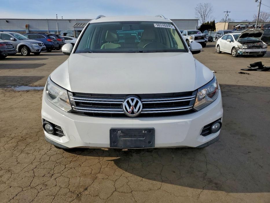 Volkswagen Tiguan 2012 / 2017 авто