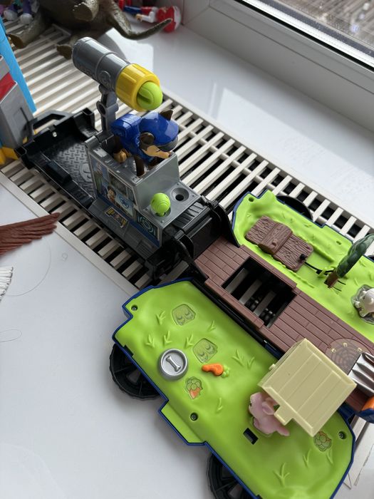 Щенячий патруль вежа,літак,герої