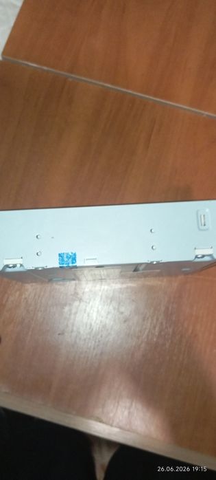Продаю ASUS DRW-24B5ST