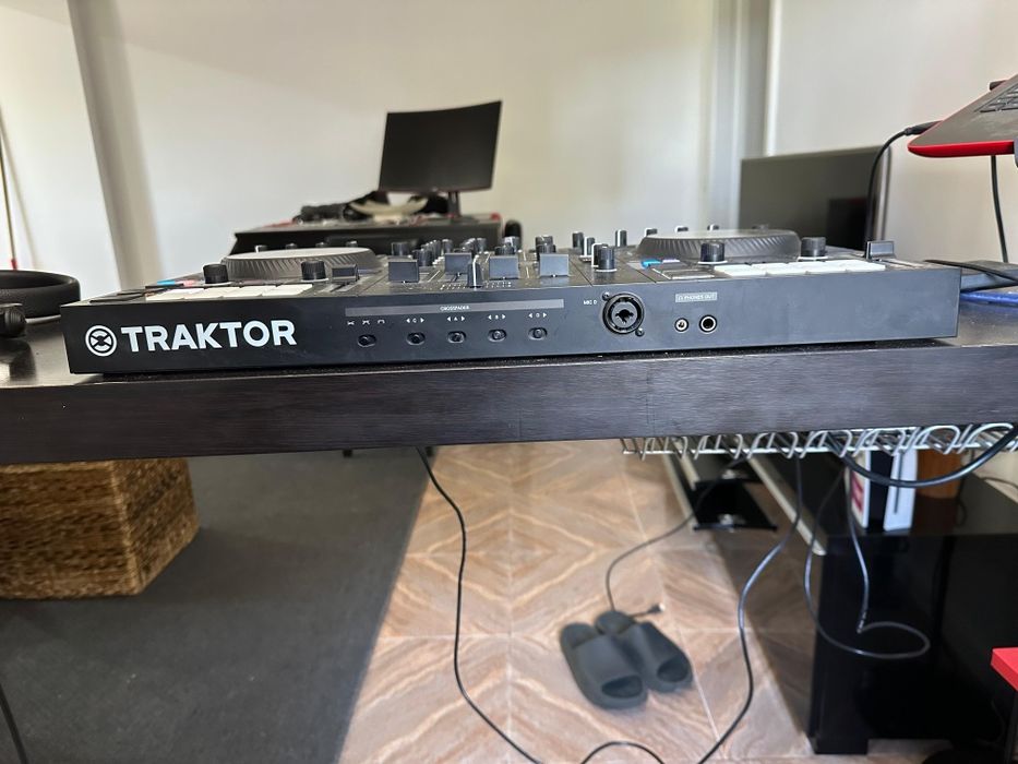 Traktor Kontrol S4 MK3