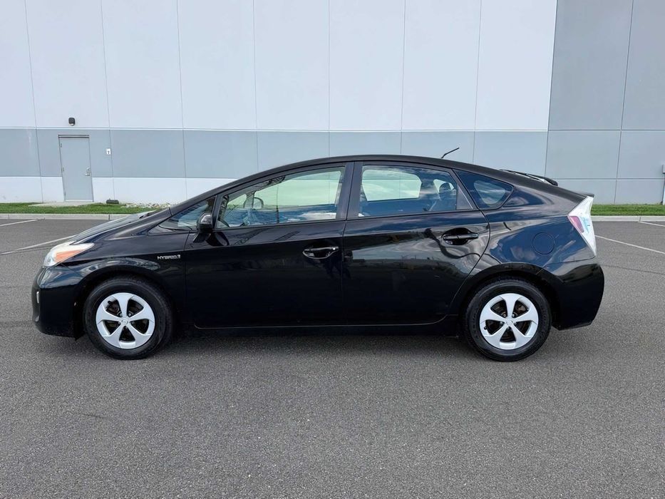 Toyota Prius Four      2015