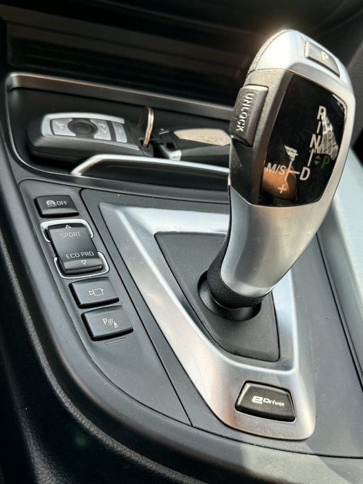 BMW 3 Series 2016 VIN WBA8E1C56HK479846 фото оголошення 9 з 24