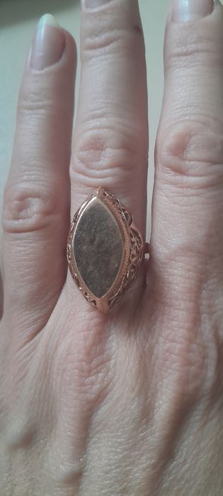 Золота каблучка 5.9 грам