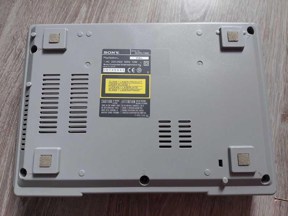 Konsola Sony Playstation 1 (SCPH-1002)