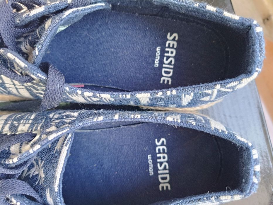 Sapatos Alparcas Seaside Mulher em azul e branco